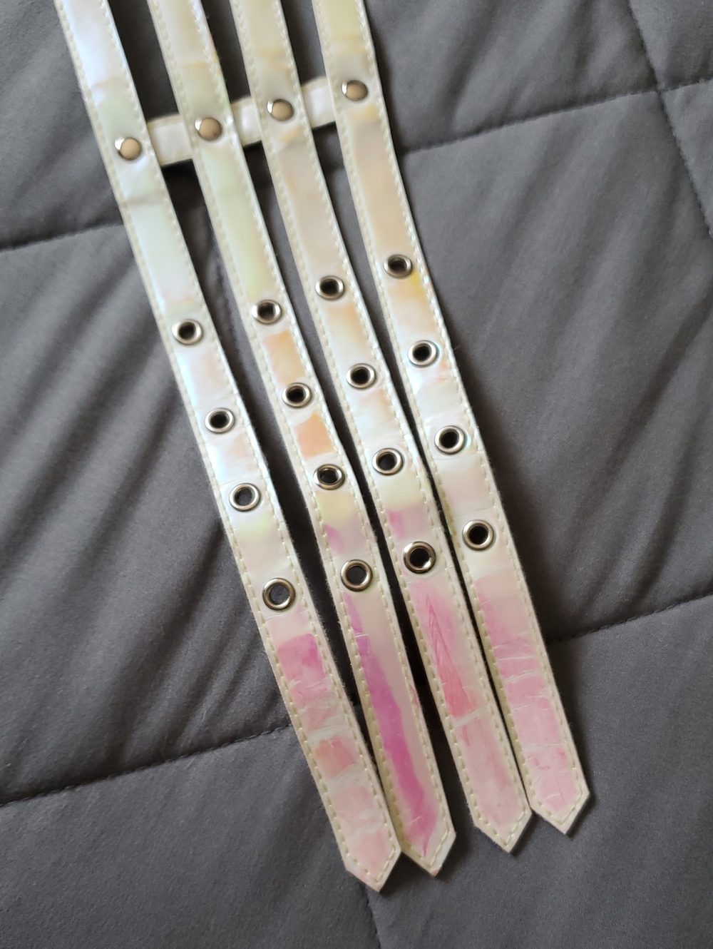 Pearlescent PVC Rave Belt - Picture 5 of 7